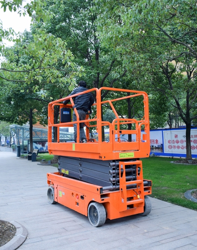 升降機哪家好?應如何選擇? 液壓升降機升降平臺